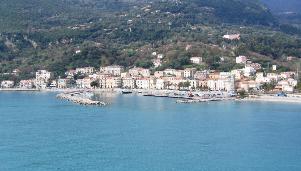 Hotel Ristorante Cavaliere Scario Eksteriør bilde