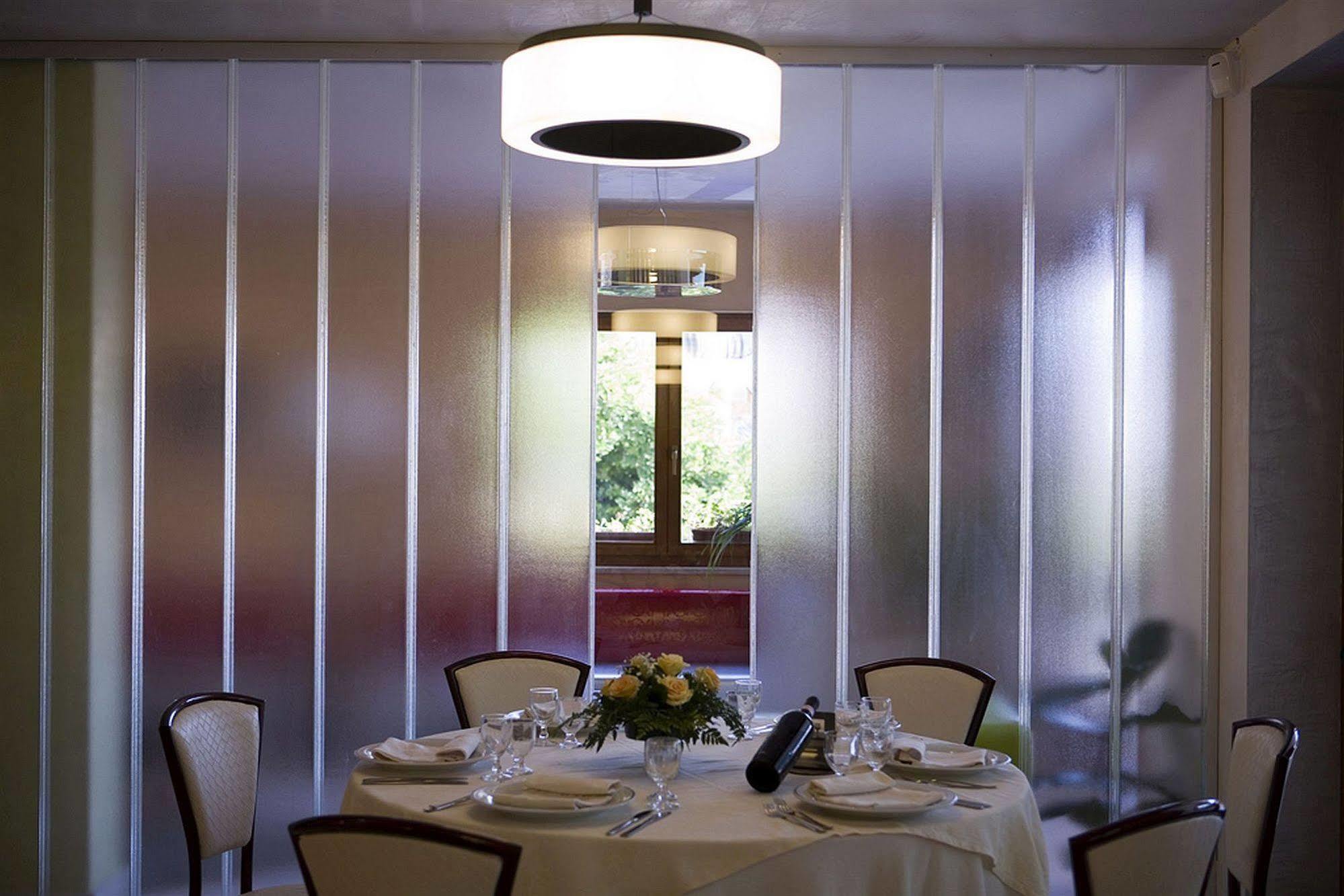 Hotel Ristorante Cavaliere Scario Eksteriør bilde