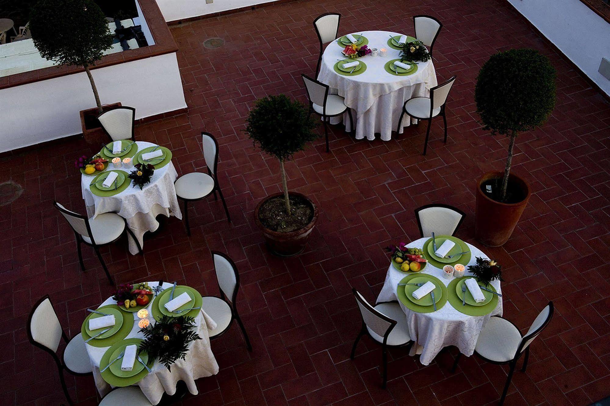 Hotel Ristorante Cavaliere Scario Eksteriør bilde